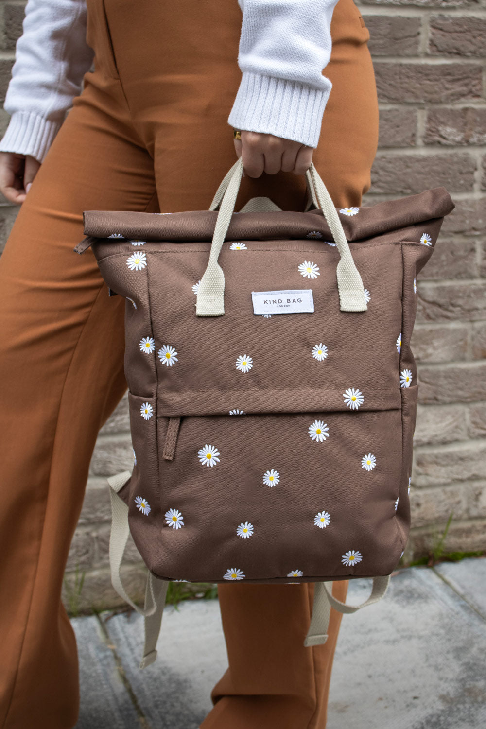 Daisies Brown | Embroidered Hackney Backpack | Medium