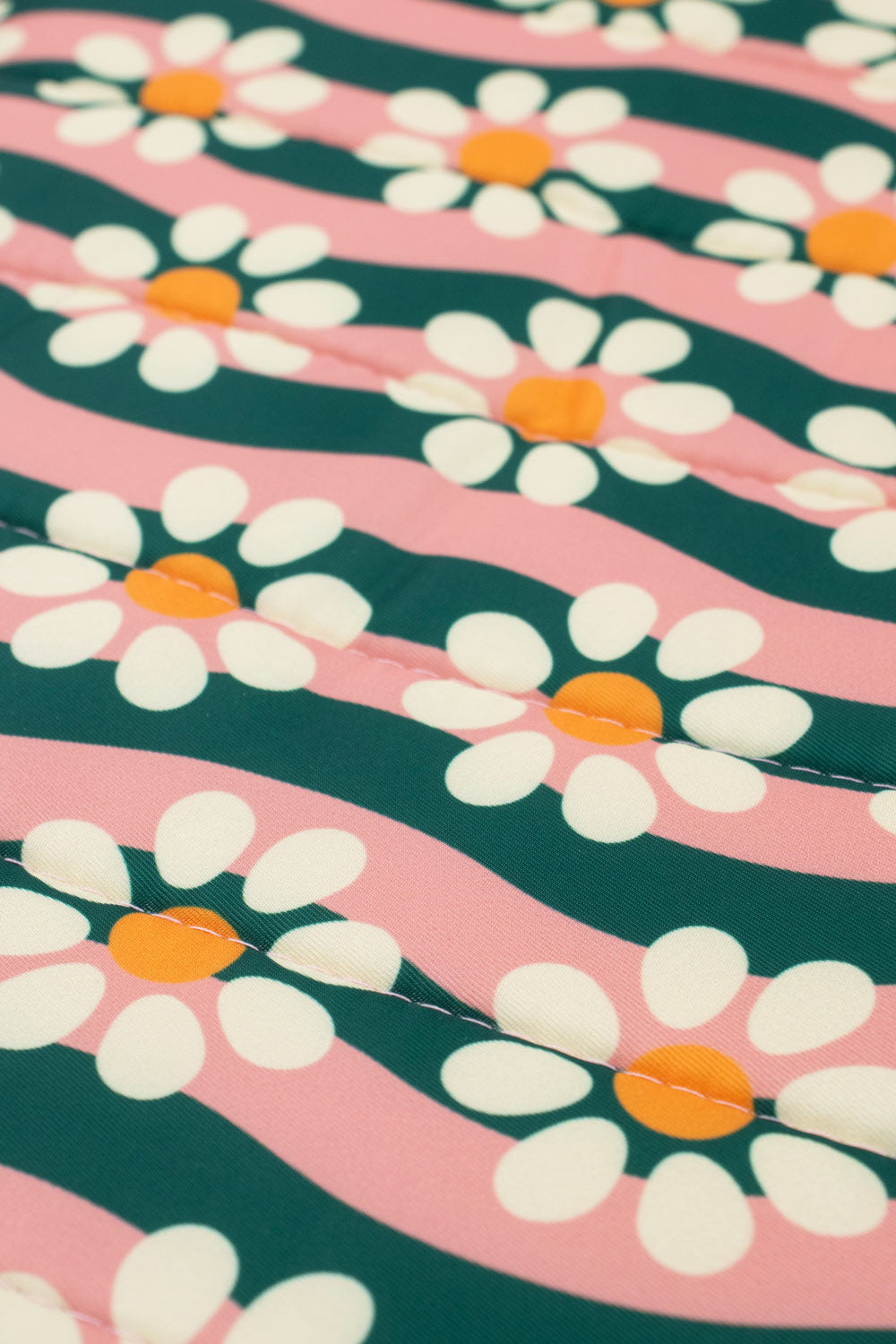 Wavy Daisy | 13 Inch Laptop Sleeve