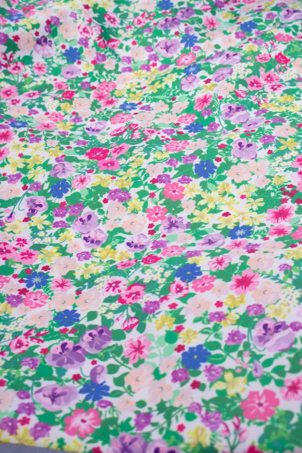 Kind Bag Meadow Flowers Medium Reusable Bag Swatch