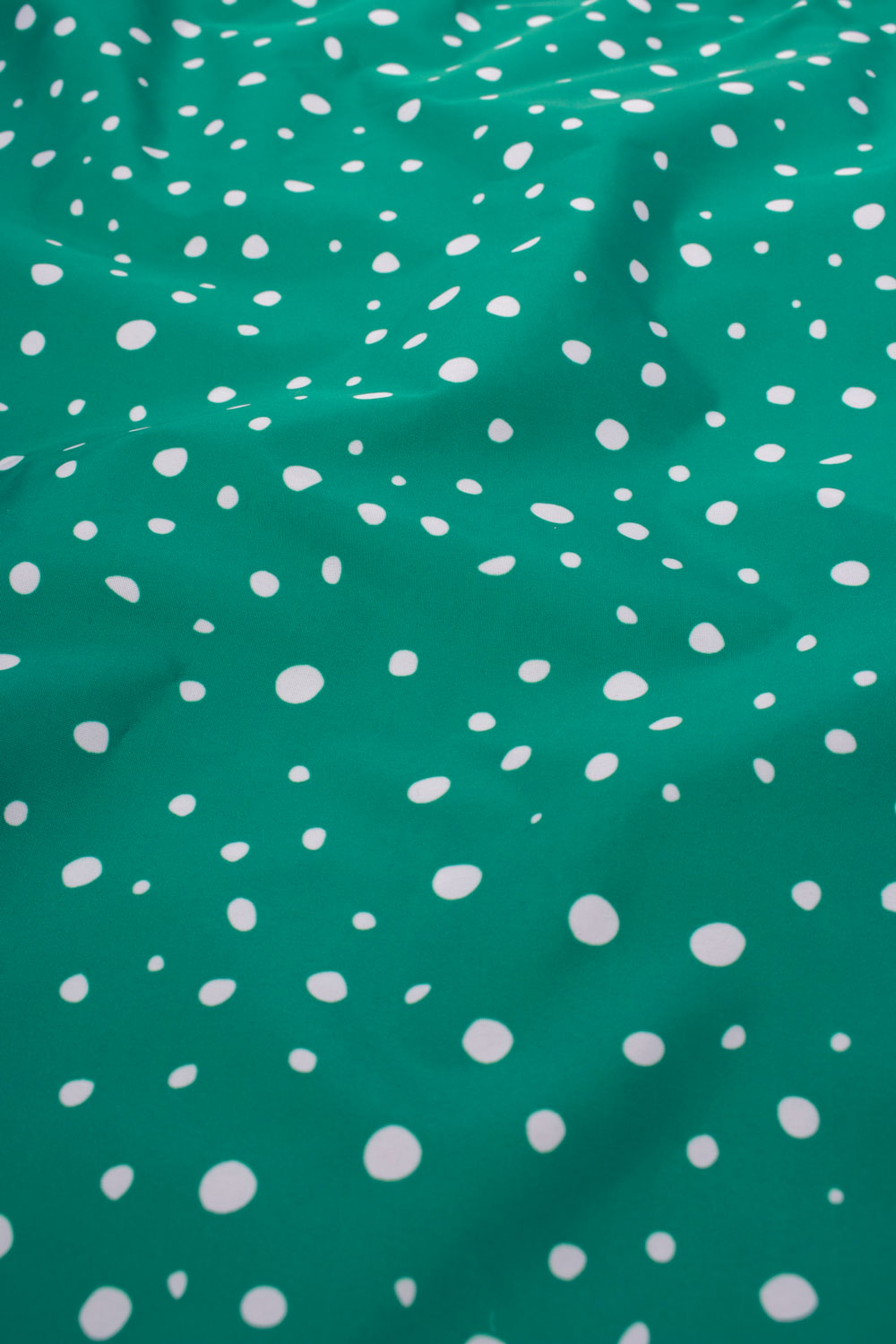 Kind Bag Polkadot Green Medium Reusable Bag Swatch